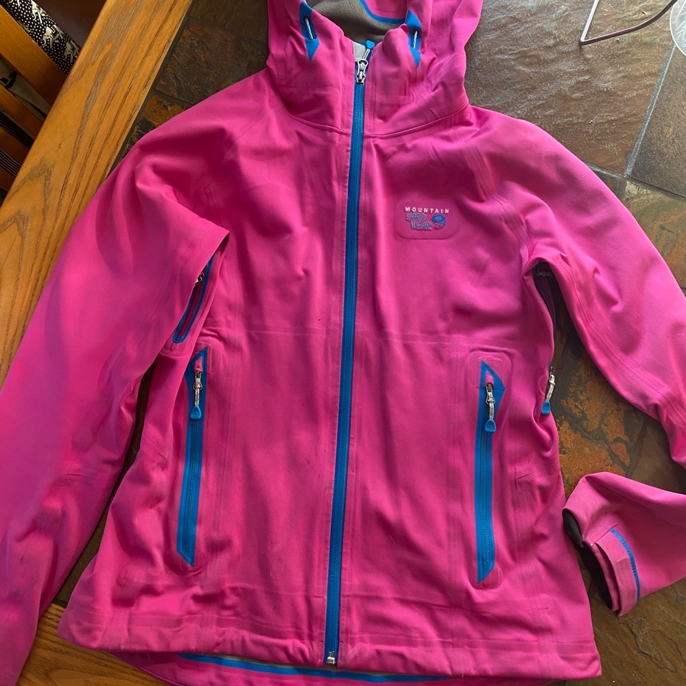 Mountain Hardwear soft shell jacket!